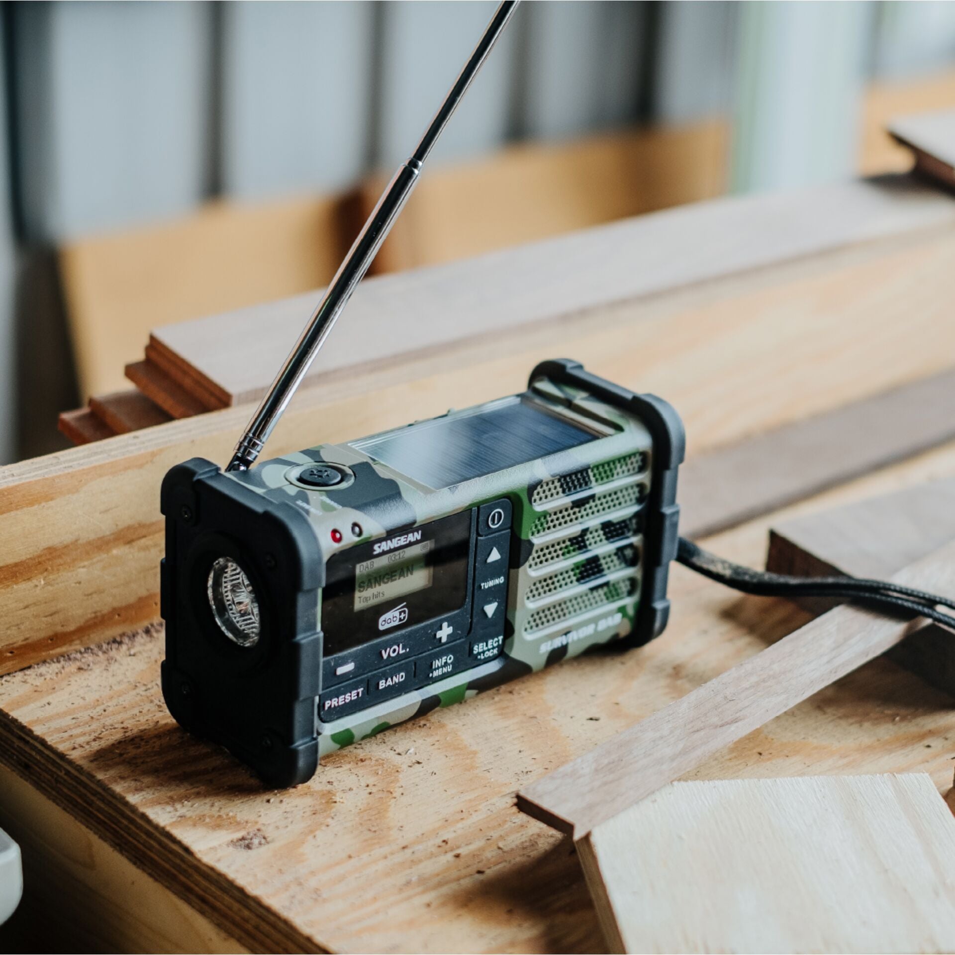 Sangean MMR-88 DAB+ camouflage Emergency/Hand Crank/Solar Radio