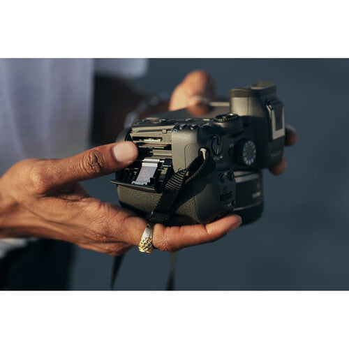Canon R7 Custom Body Canon EOS R7 Body – HDEW Cameras