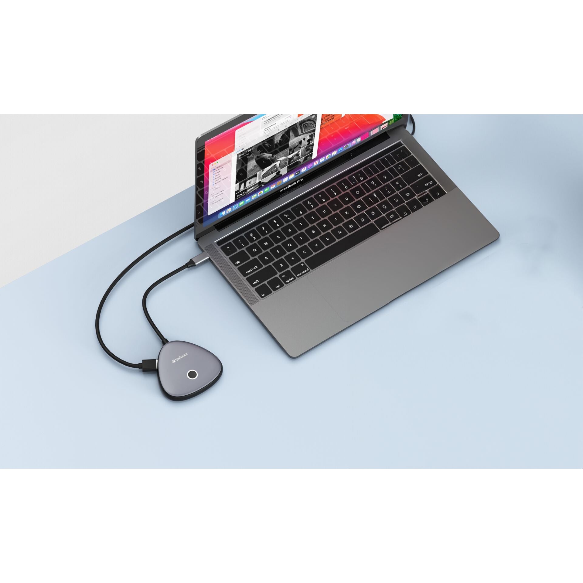 Verbatim Share My Screen USB-C Wireless Display Adapter