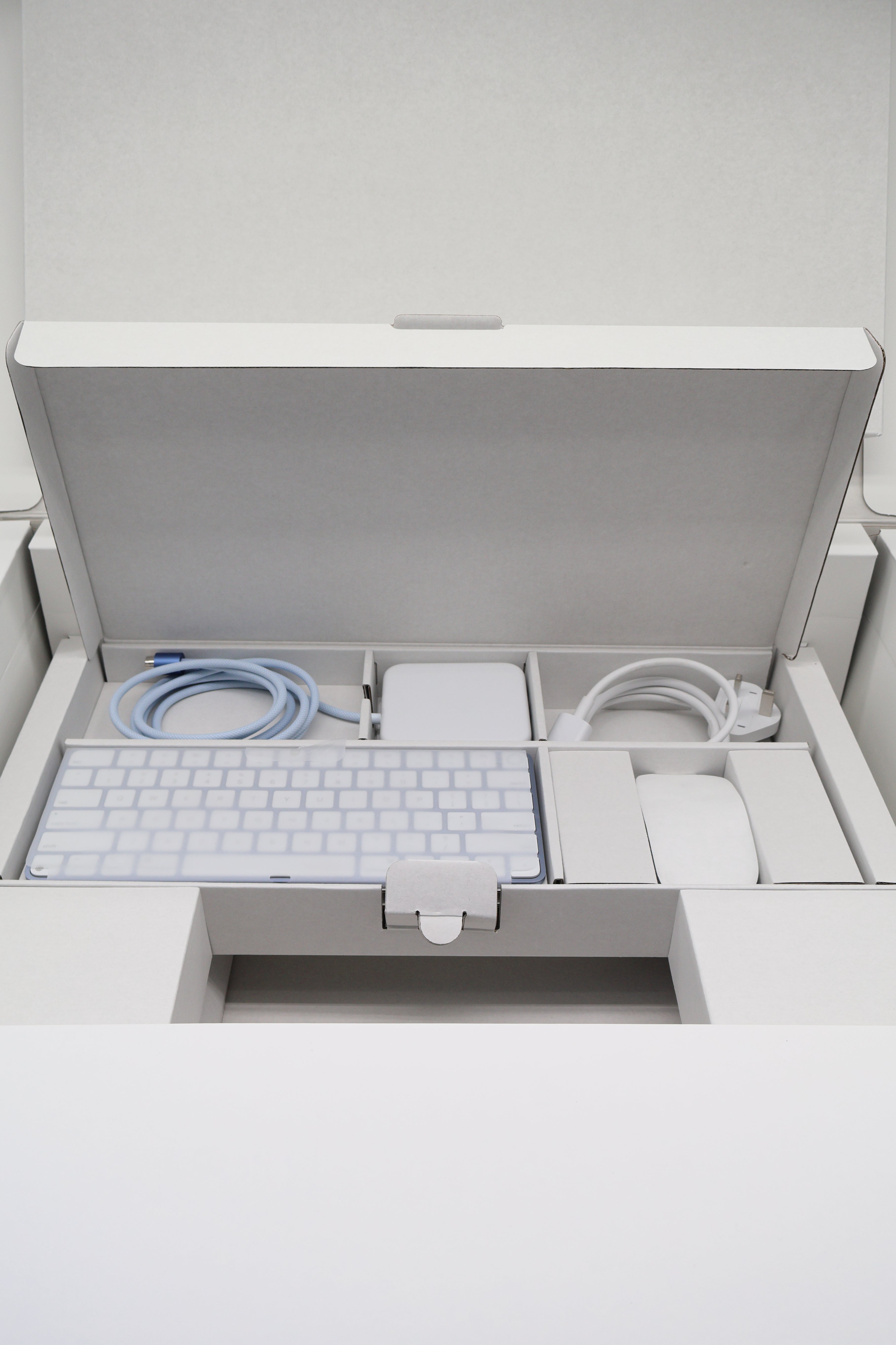 Apple iMac M4 10-Core 24/512GB Blue MD2T4 (Open Box)