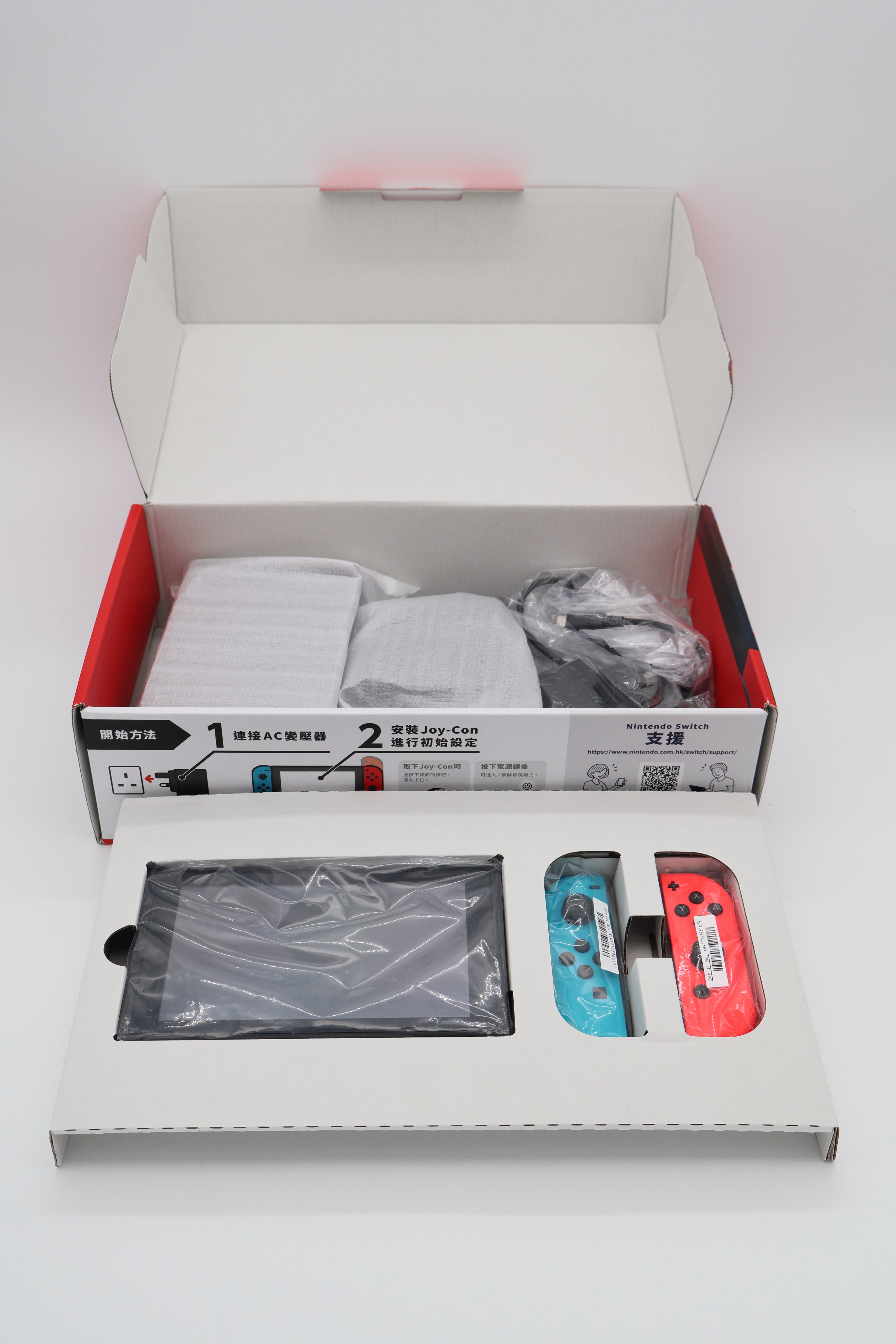 Nintendo Switch V.2 Red and Blue (Cert Refurb)