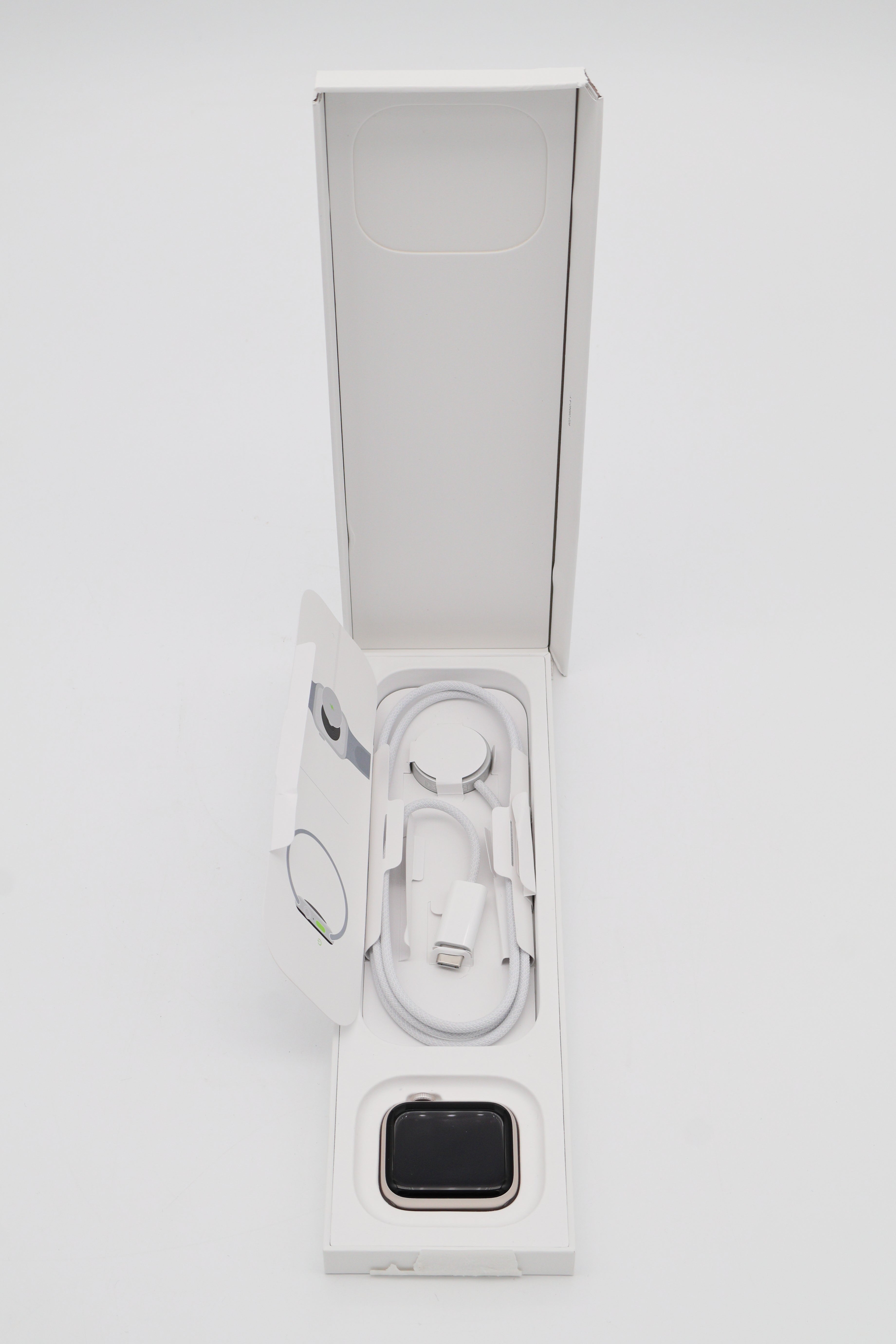 Apple Watch SE3 GPS & Cellular Starlight Case & Sport Band (S/M) 40mm MEP64 (Open Box)
