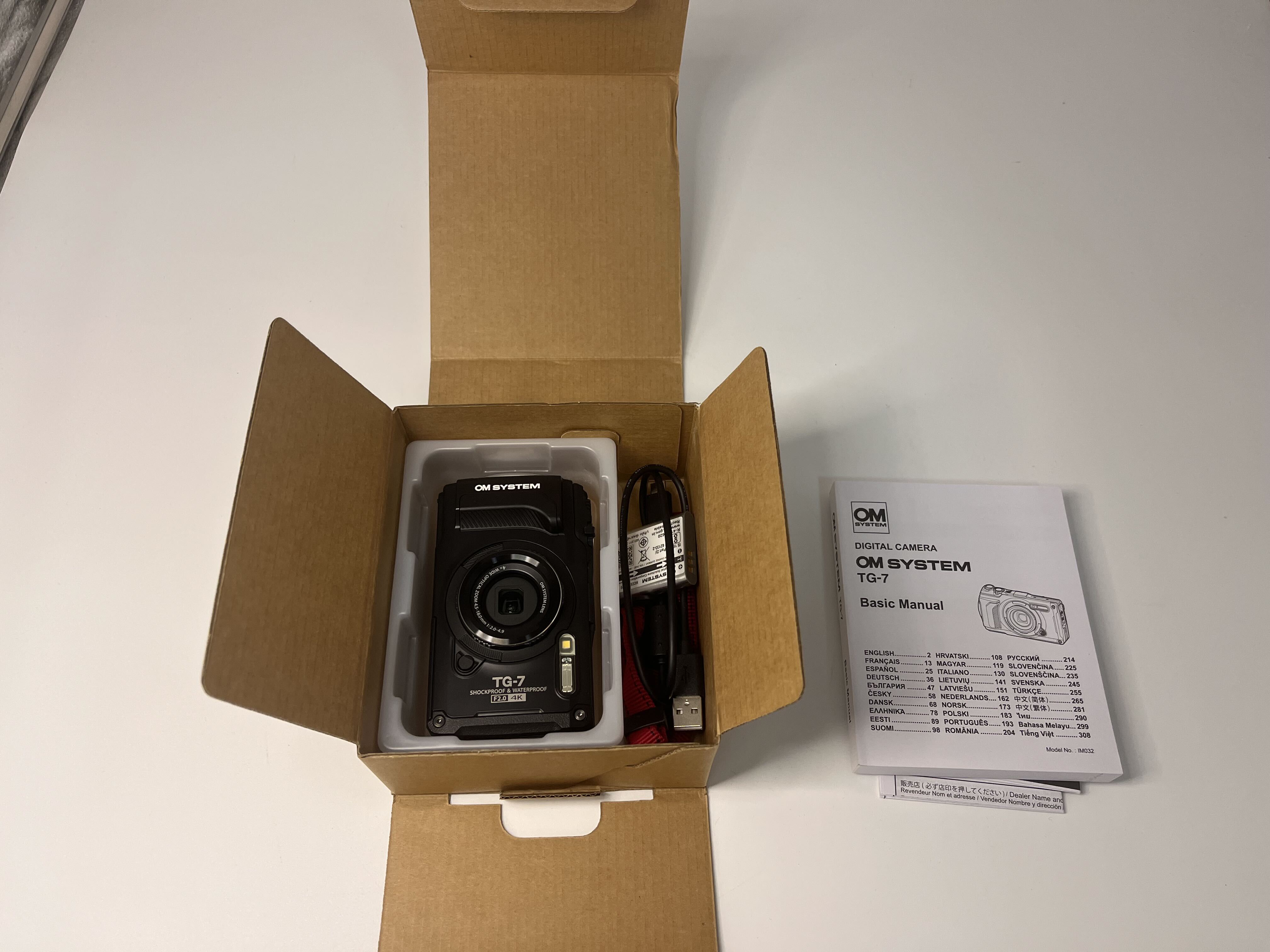 OM System Tough TG-7 Black (Refurb)