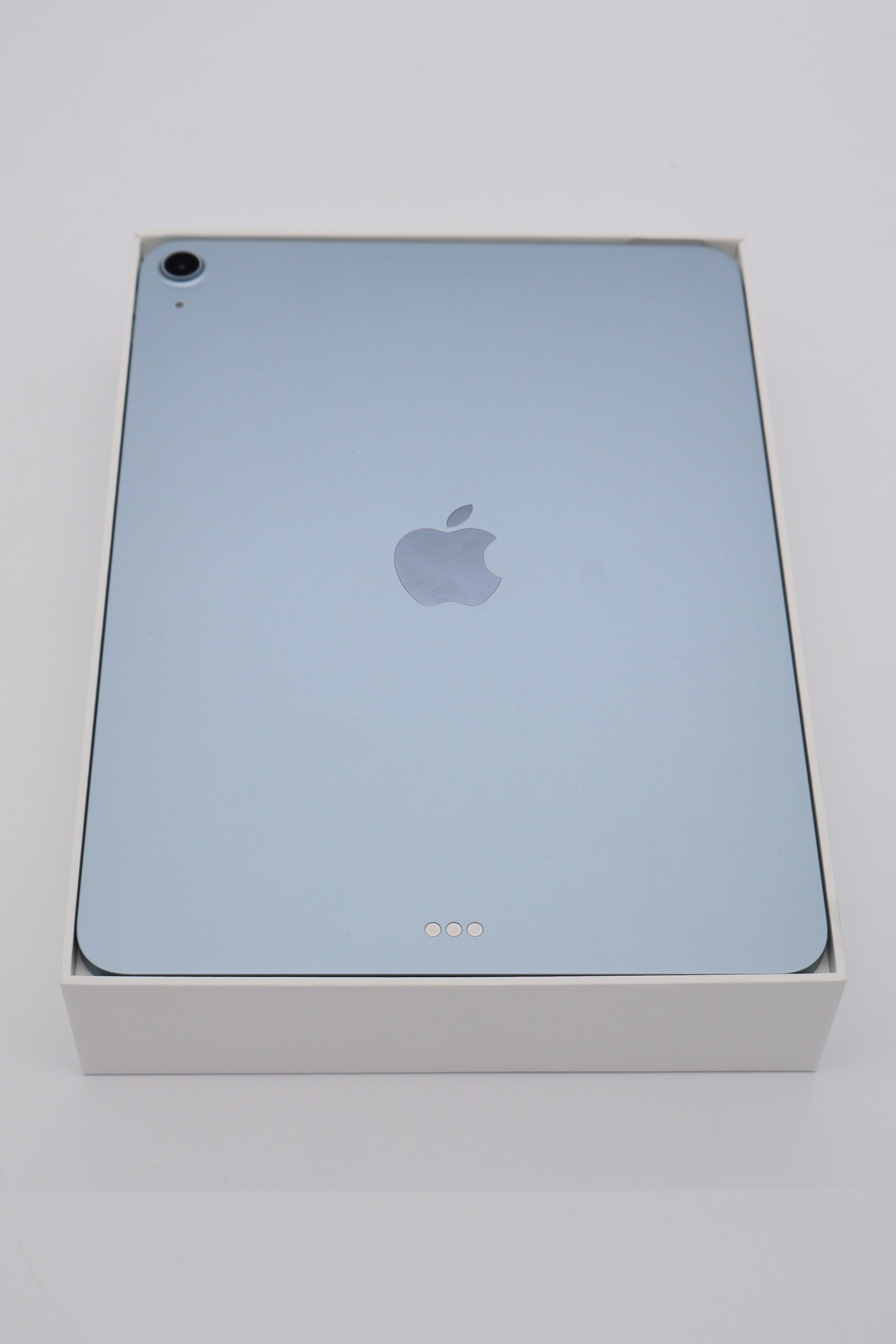 Apple 2025 iPad Air 11 Wifi 128GB Blue (Open Box)