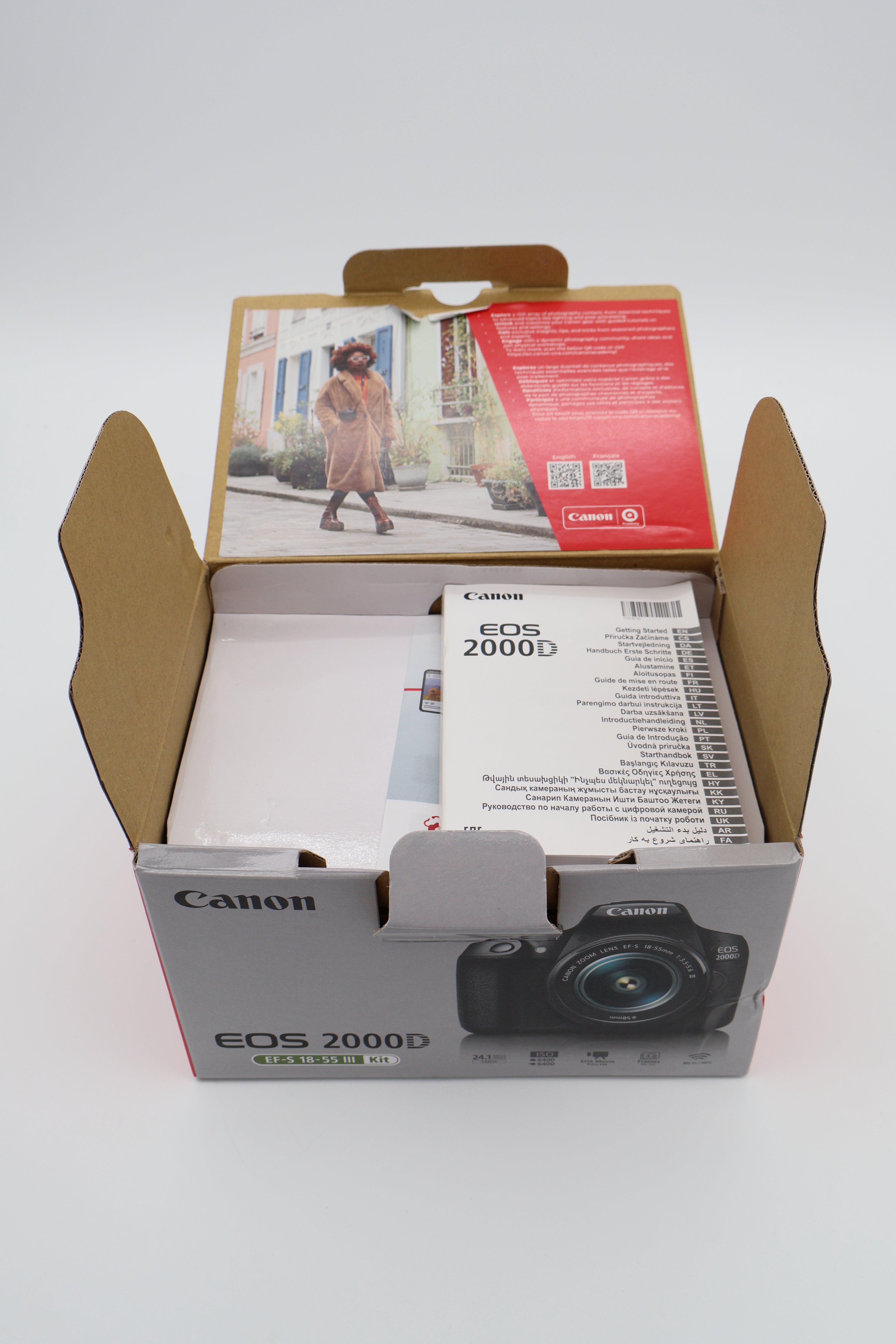 Canon EOS 2000D Kit (18-55 DC III) (Open Box)