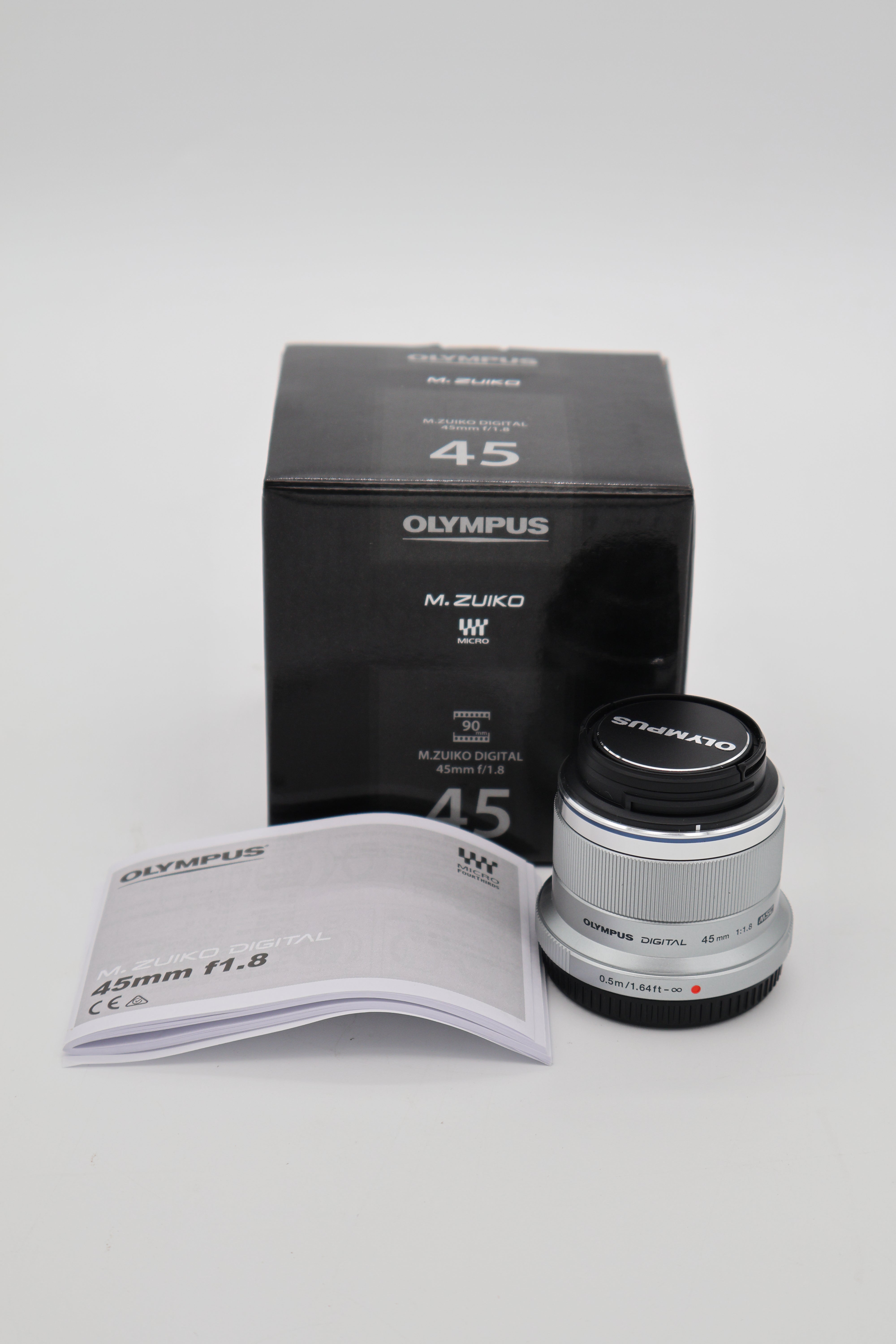 Olympus M.ZUIKO ED 45mm f/1.8 - Silver (Open Box)