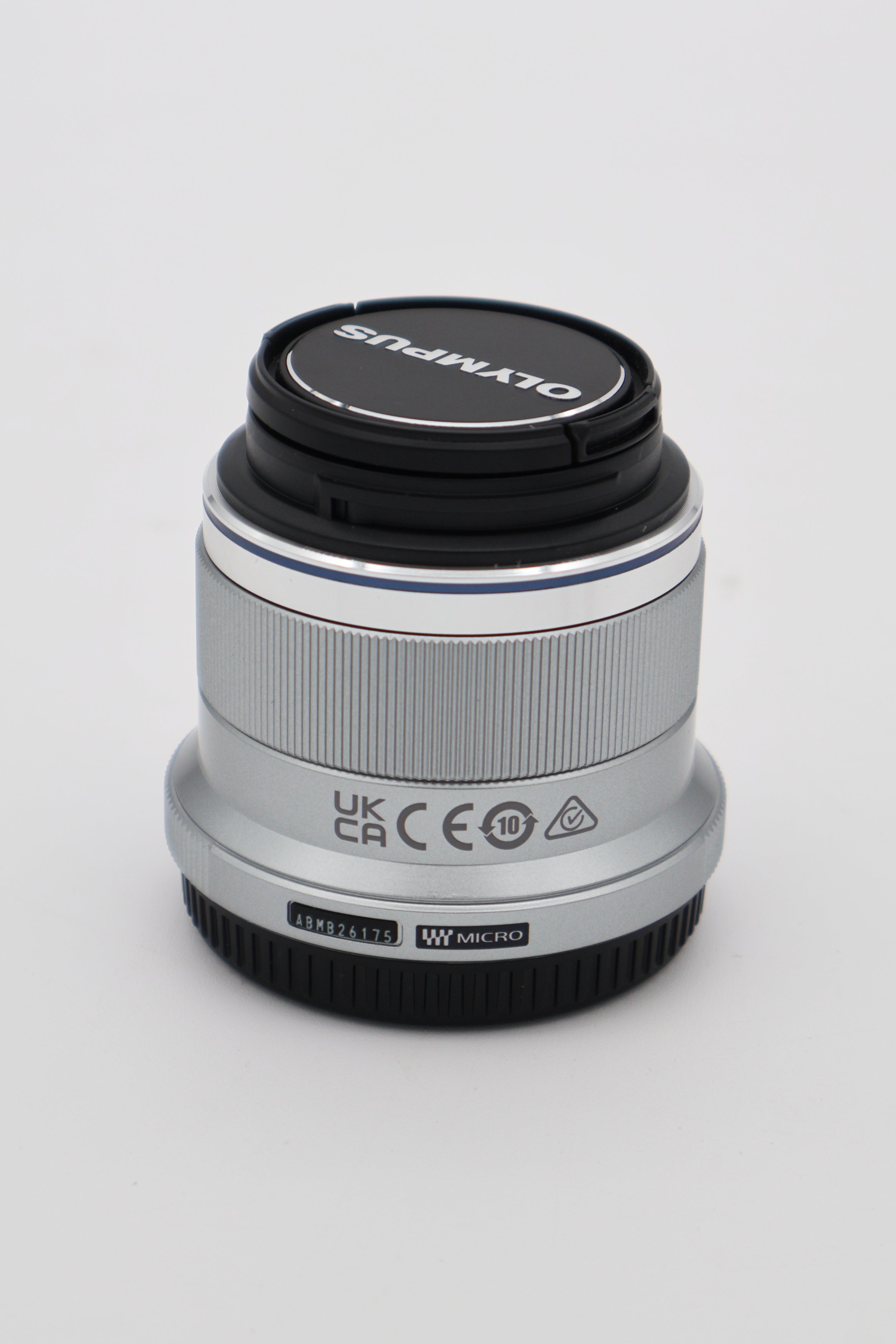Olympus M.ZUIKO ED 45mm f/1.8 - Silver (Open Box)