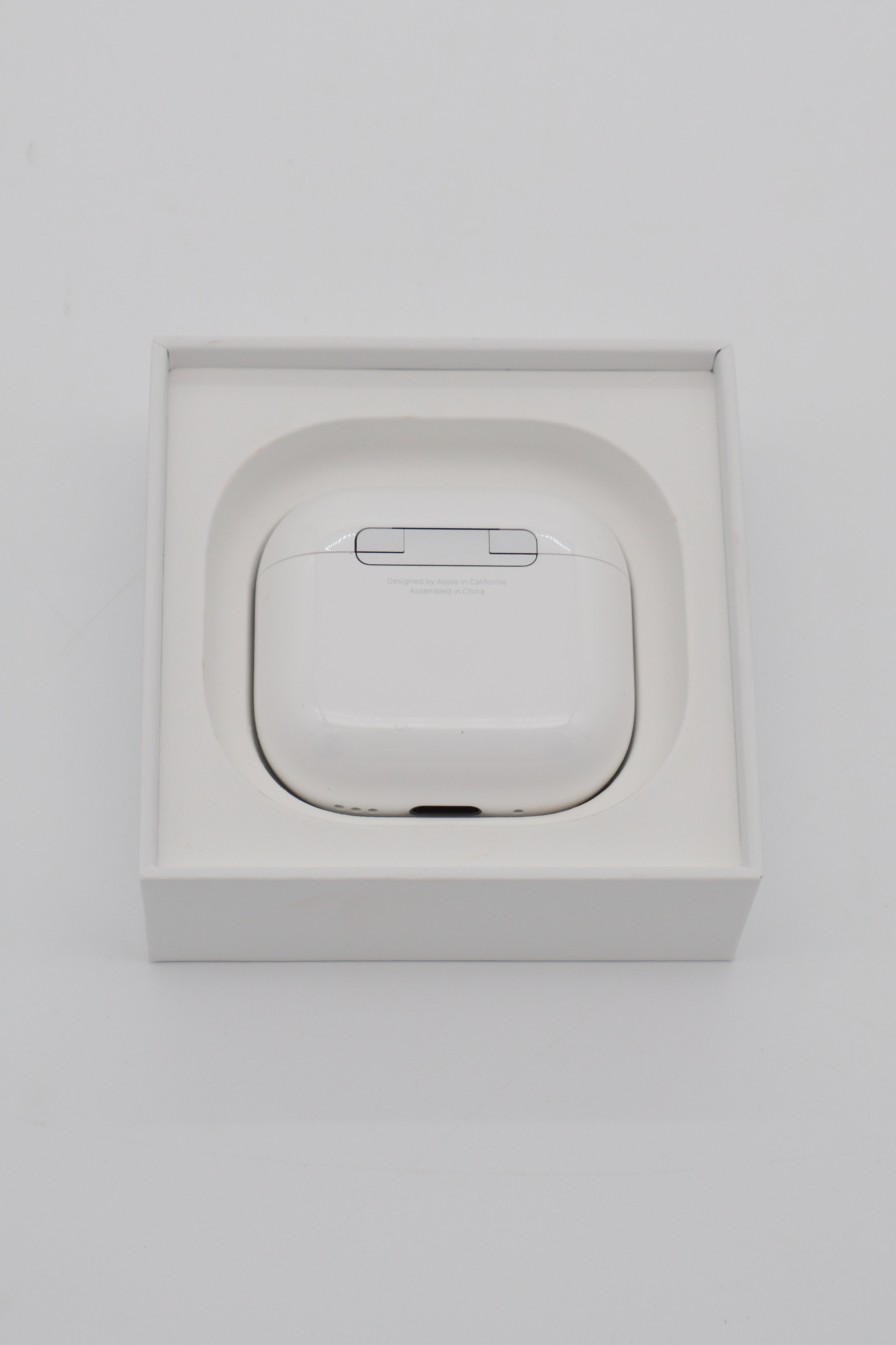 Apple Airpods 4 with Active Noise Cancellation (Open Box)
