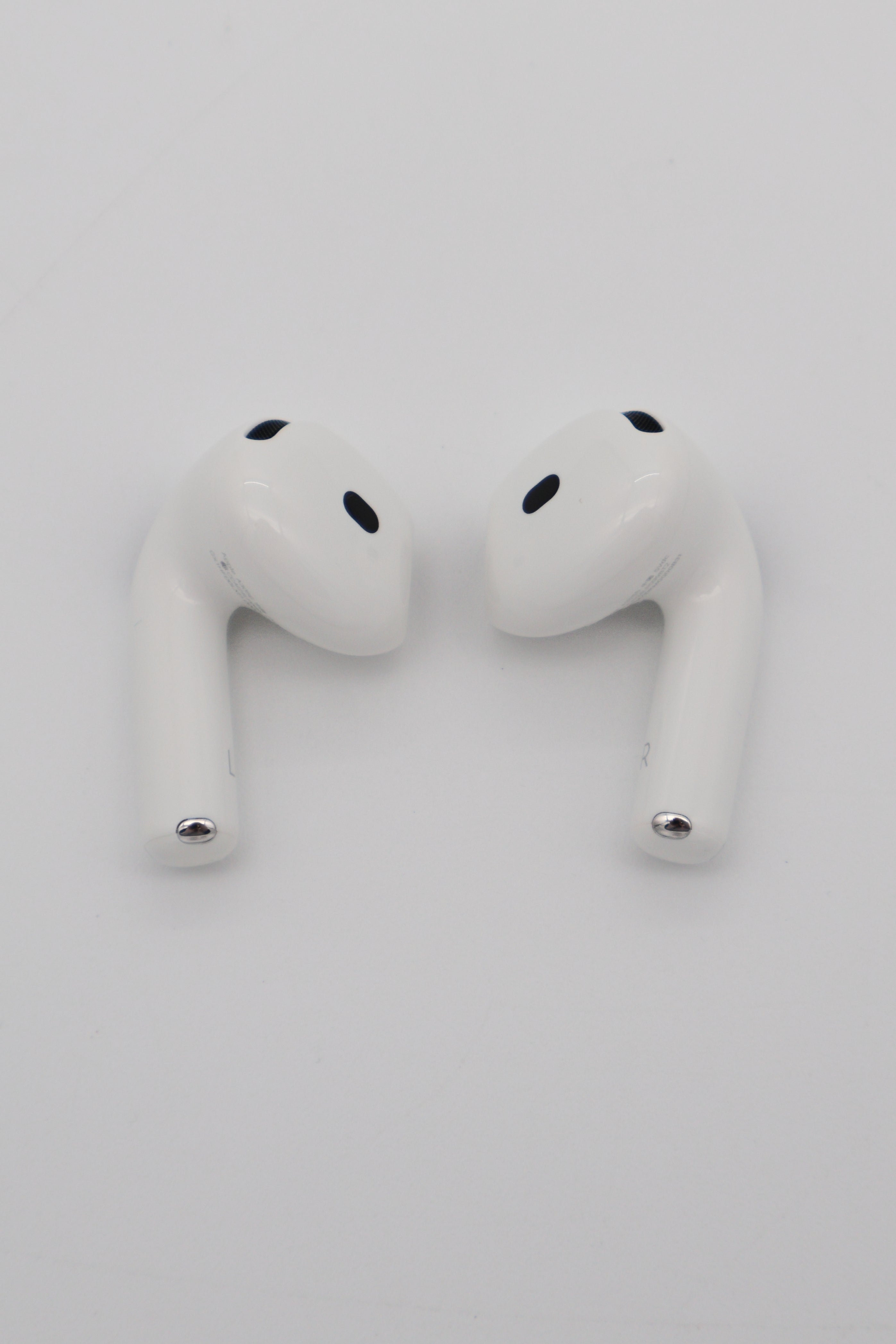 Apple Airpods 4 with Active Noise Cancellation (Open Box)