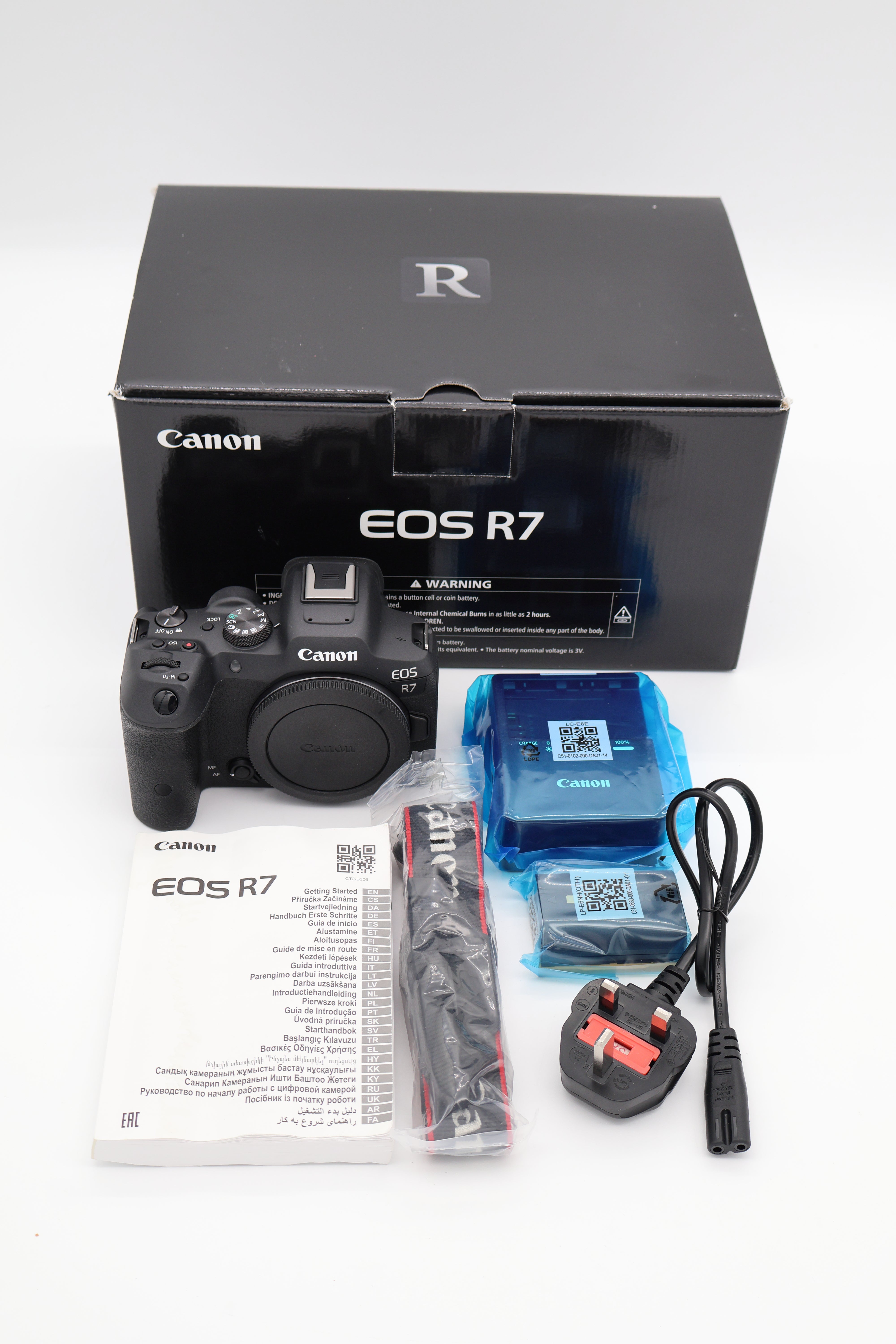 Canon EOS R7 Body (Open Box)