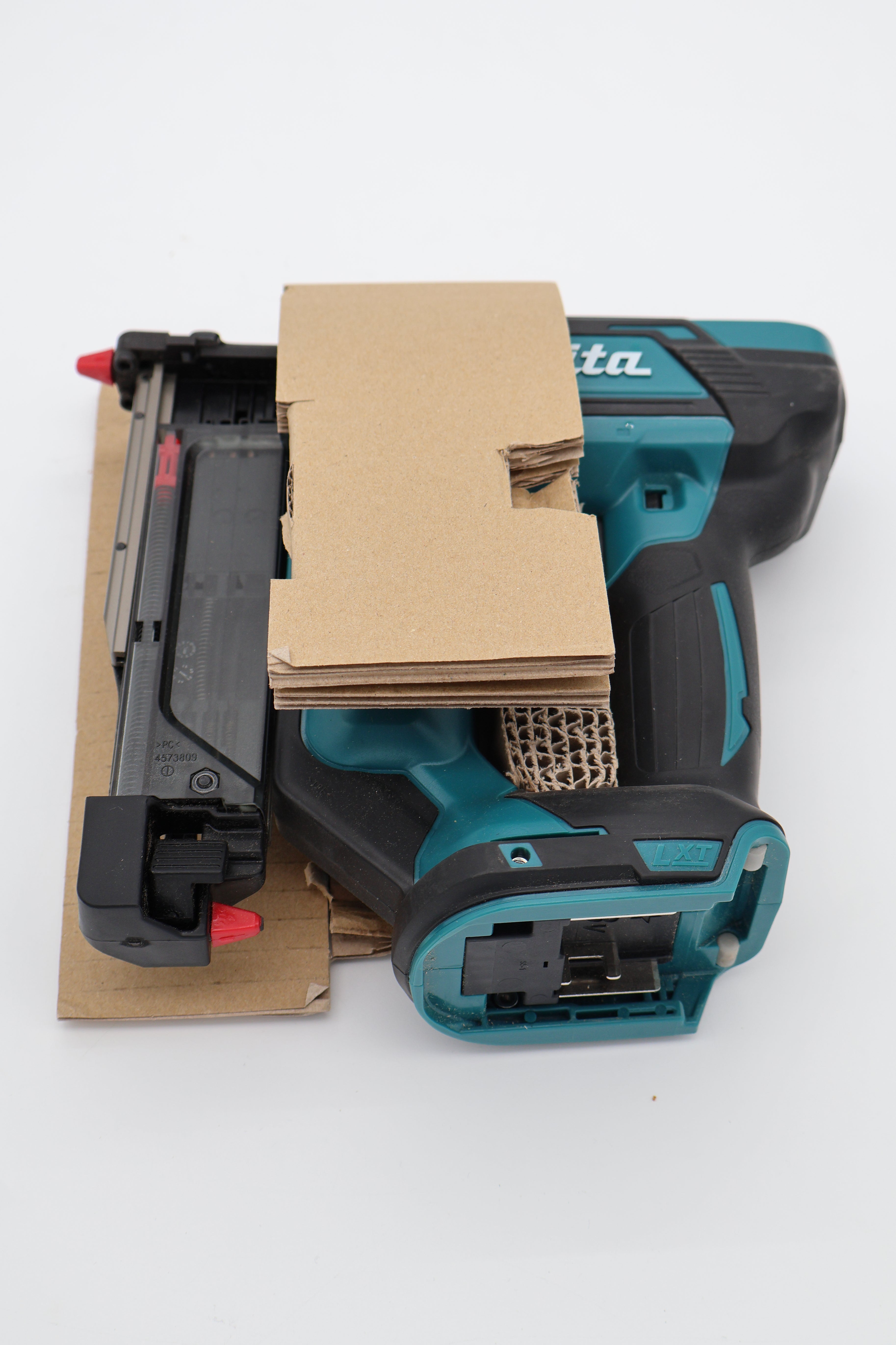Makita DPT353Z Cordless Pin Nailer (Cert Refurb)