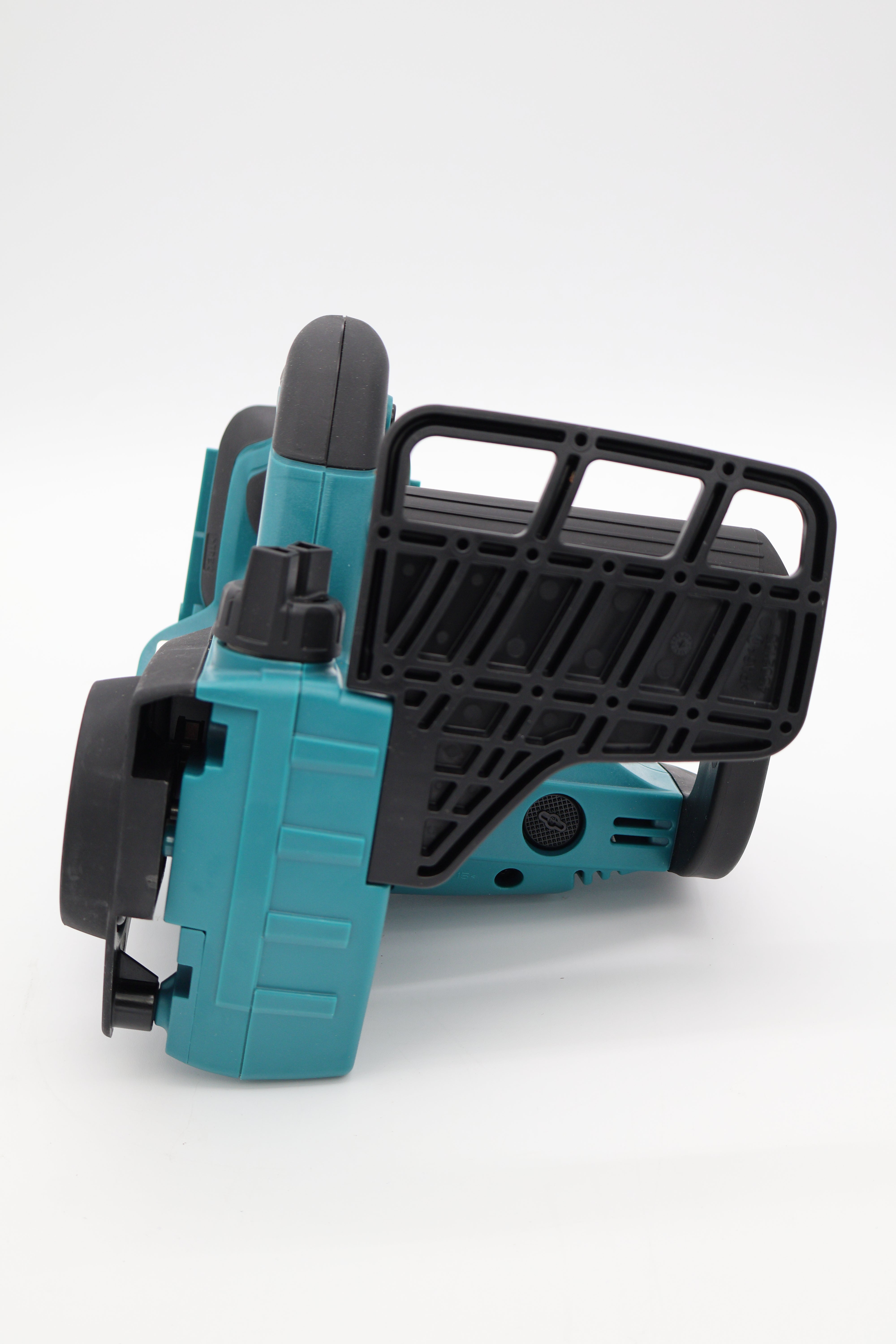 Makita DUC122Z Pruning Chainsaw 18 V (Open Box)