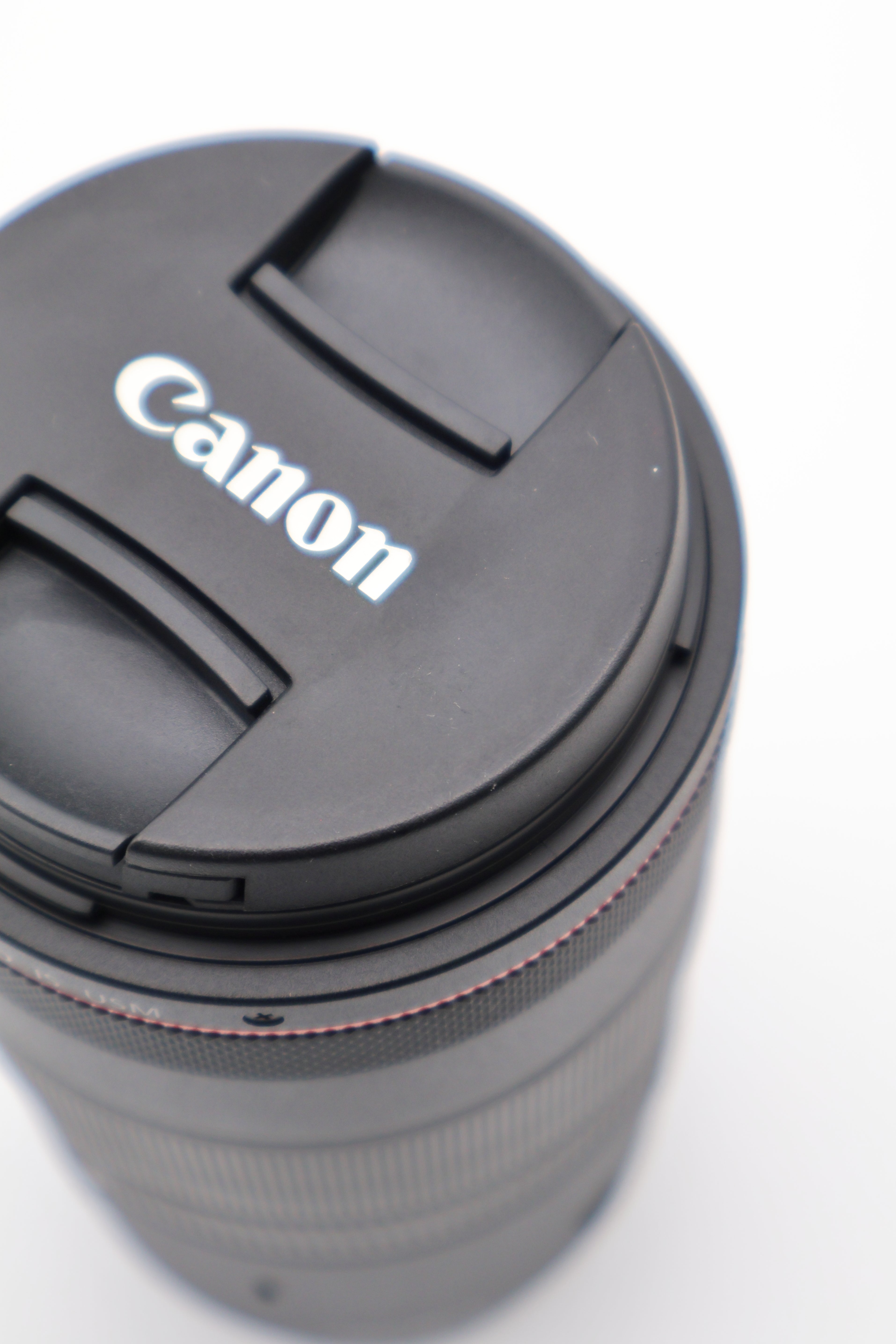 Canon RF 100mm f/2.8L Macro IS USM Lens (Open Box)