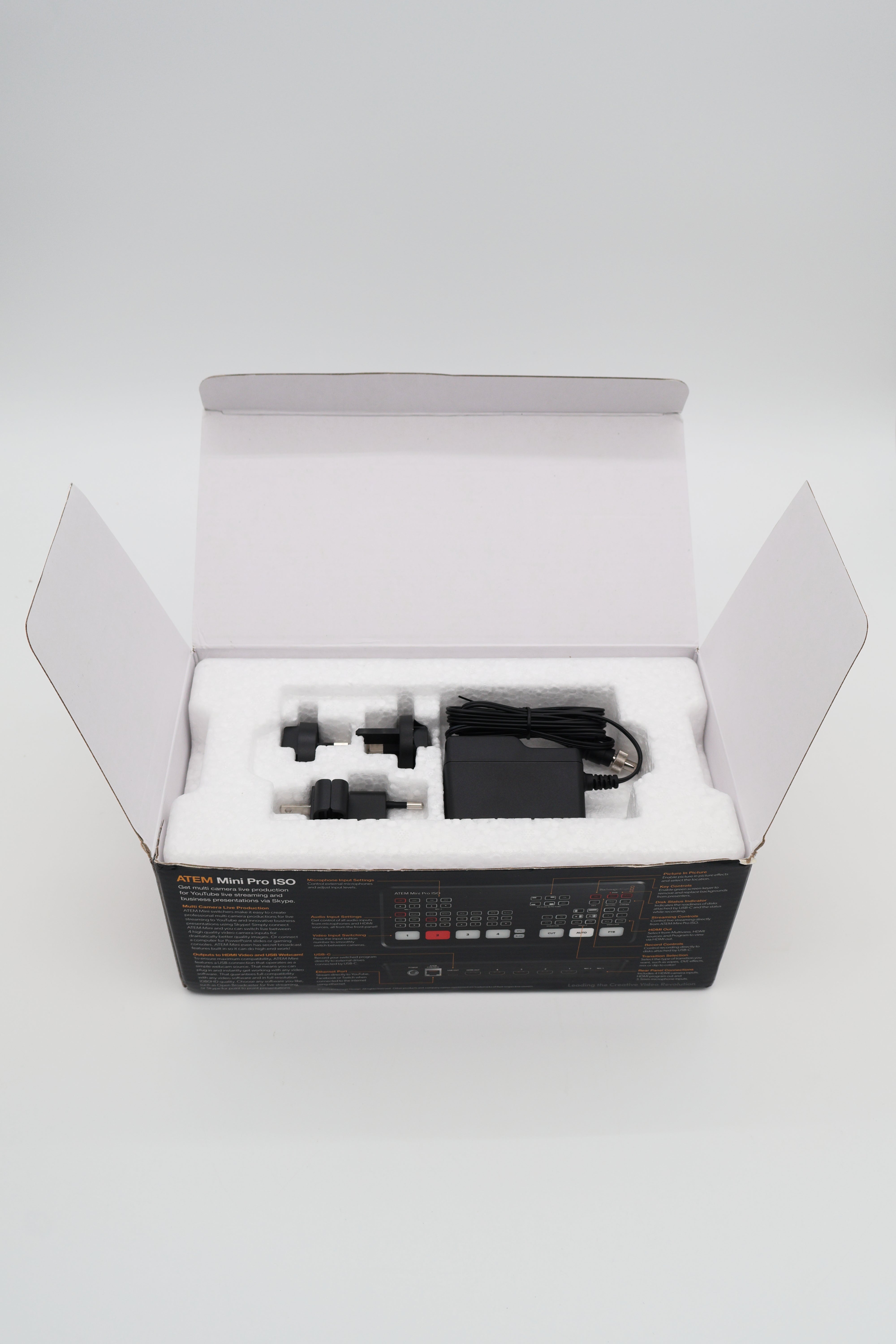 Blackmagic Design ATEM mini pro (Open Box)