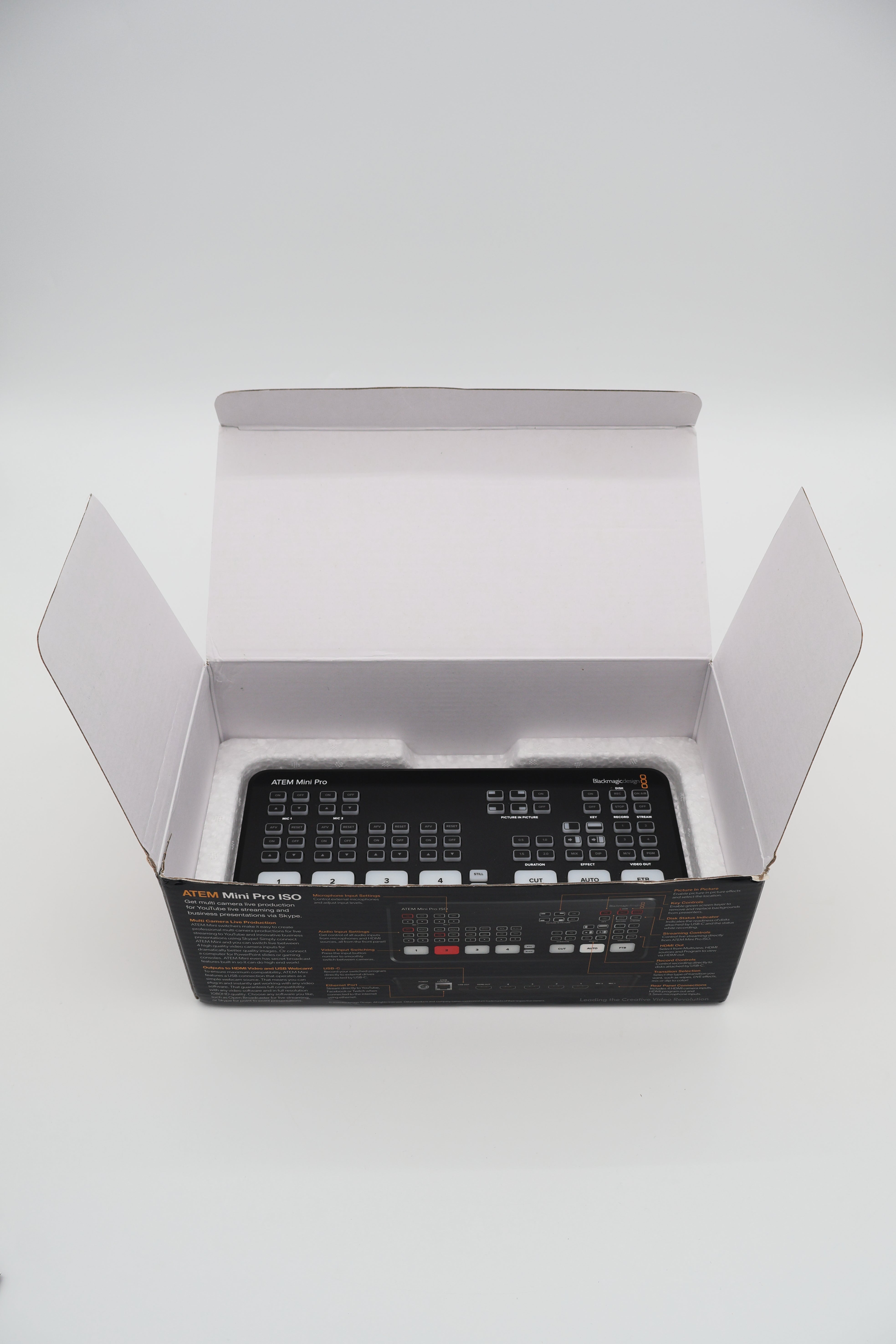 Blackmagic Design ATEM mini pro (Open Box)