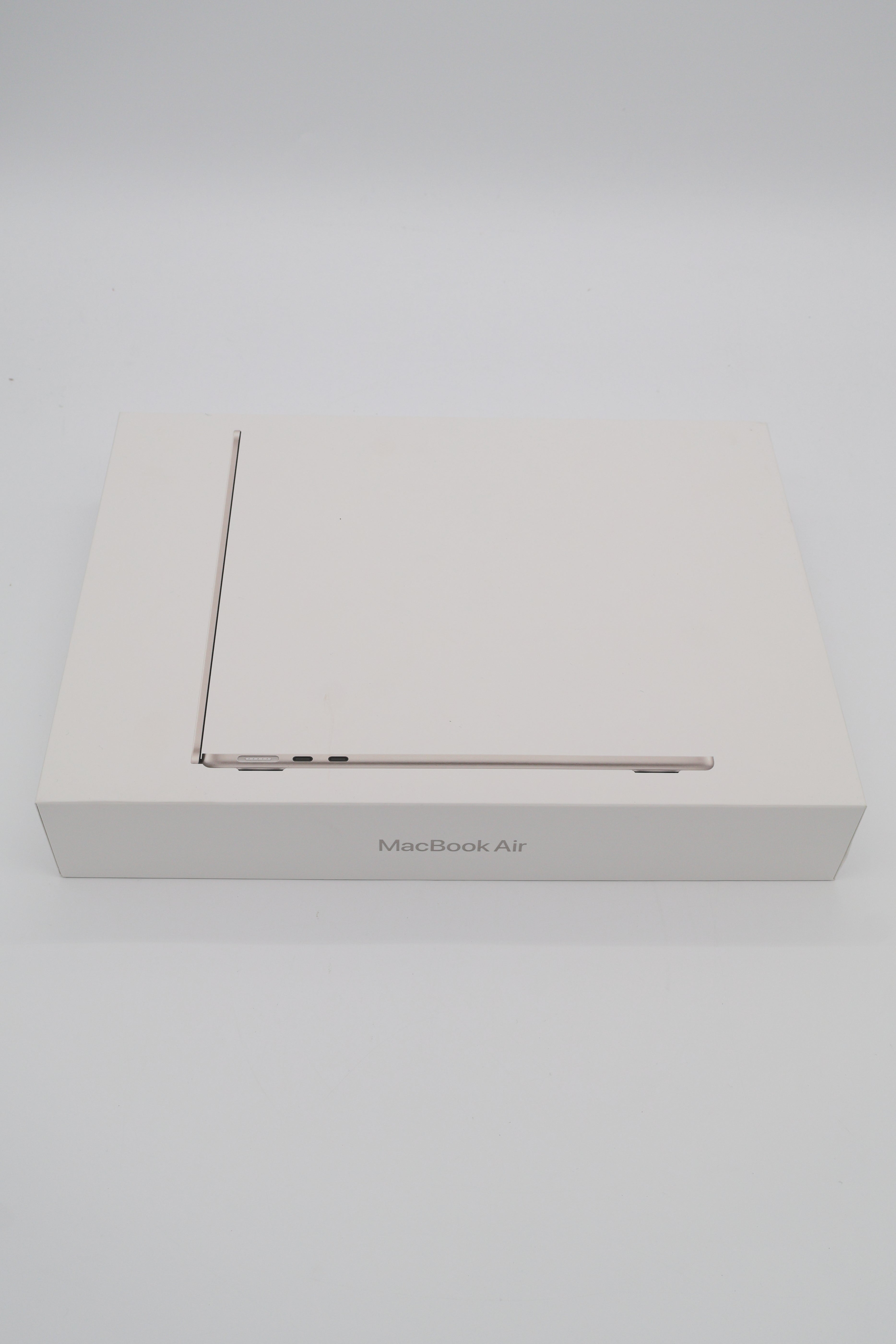 Apple MacBook Air 2025 13inch M4 10 Core CPU 16/512GB Starlight (Open Box)