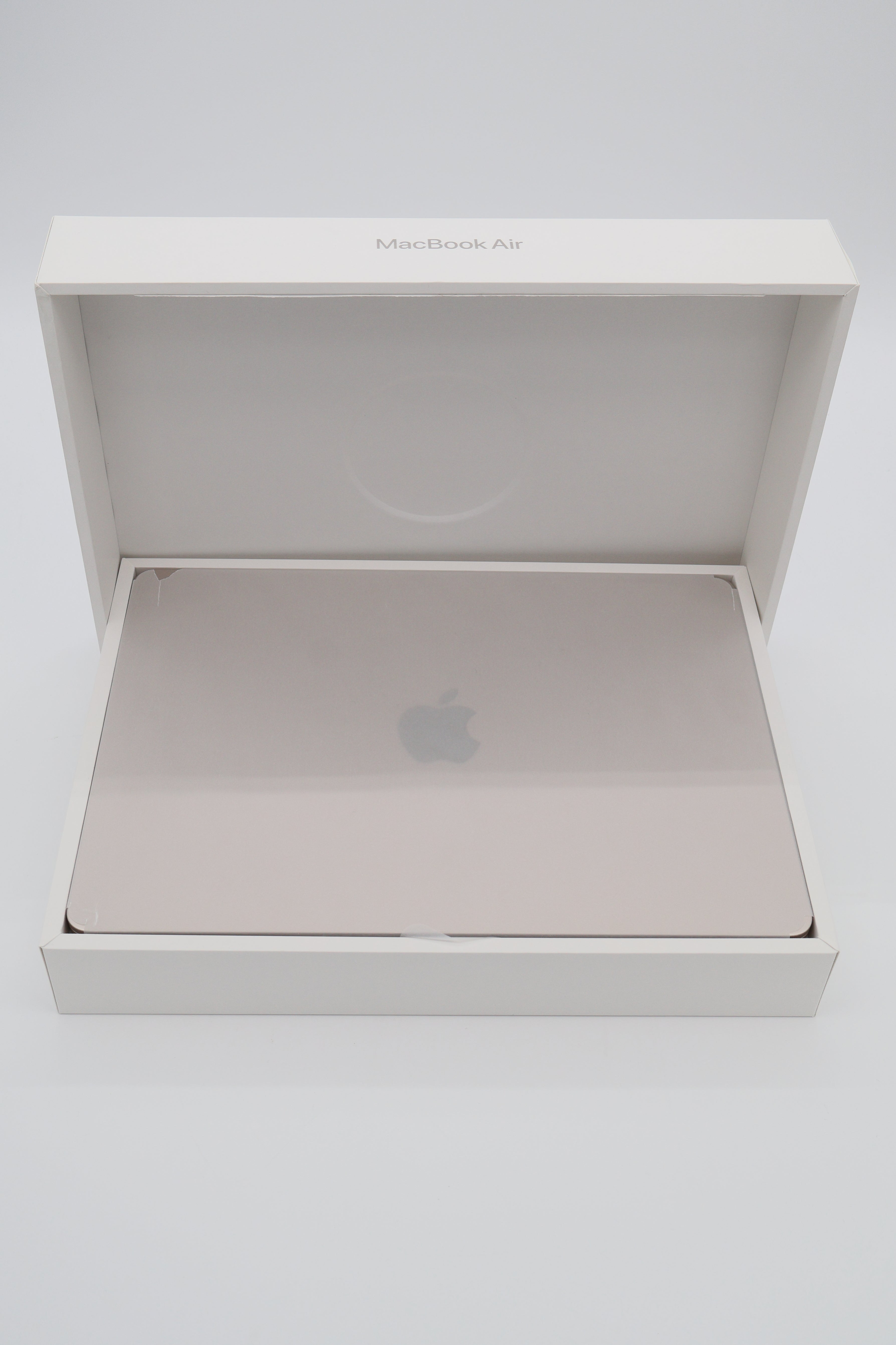 Apple MacBook Air 2025 13inch M4 10 Core CPU 16/512GB Starlight (Open Box)