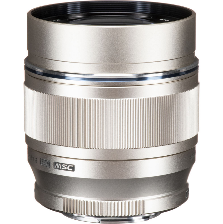Olympus M.ZUIKO DIGITAL ED 75mm F1.8 - Silver