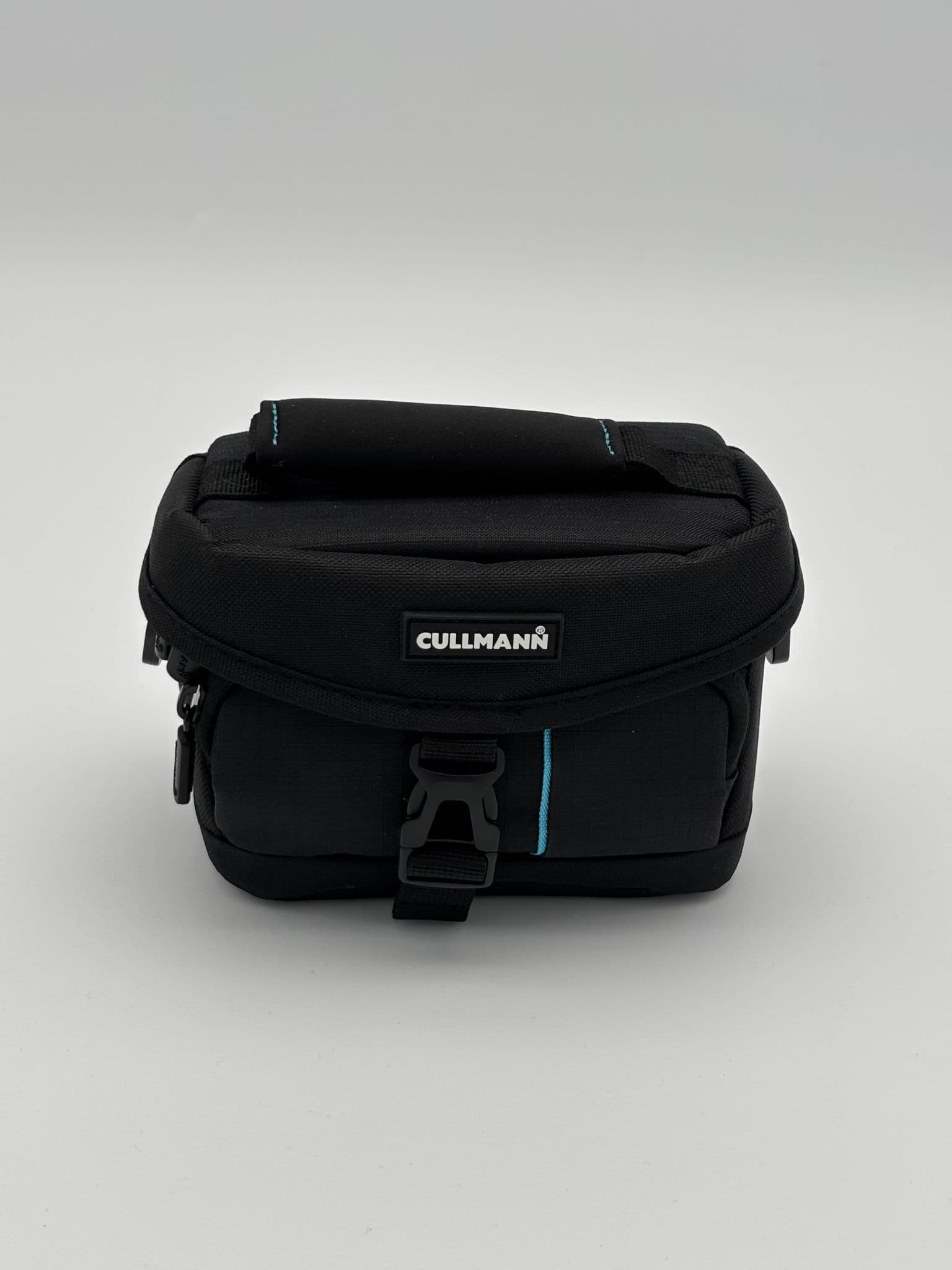 Cullmann Panama Vario 200 Camera bag black (Open Box)