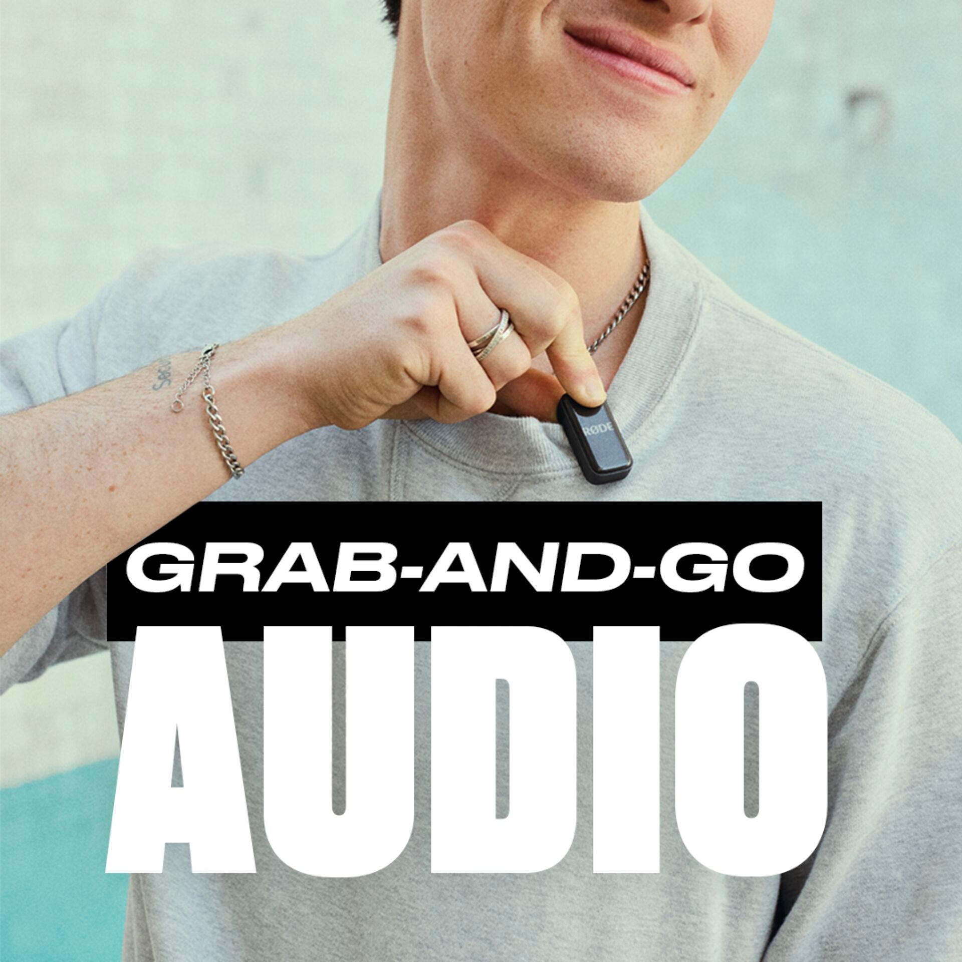 Rode Wireless Ultra-Compact Lightning Microphone - Black