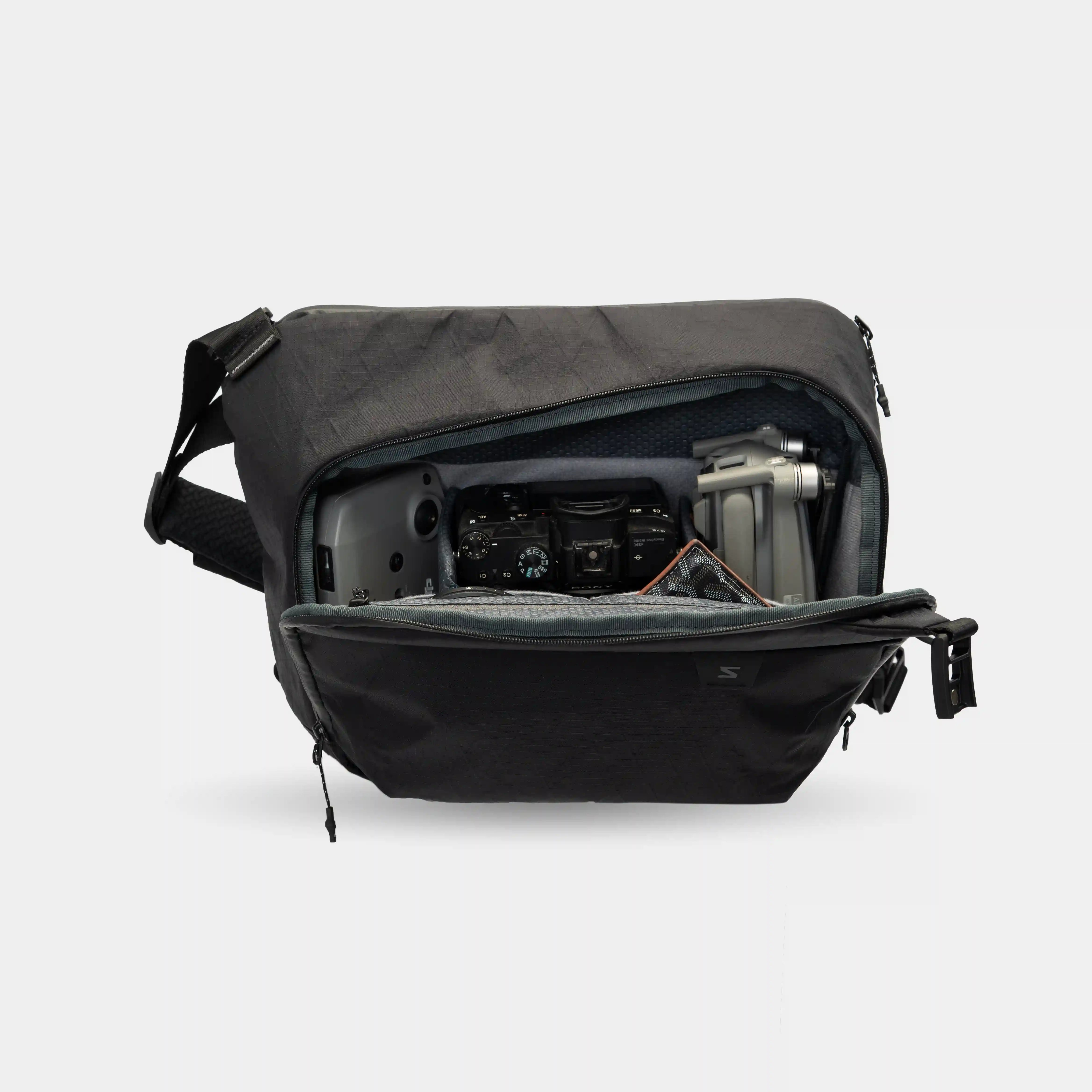 Sakk Nomad Laptop & Camera Sling Bag