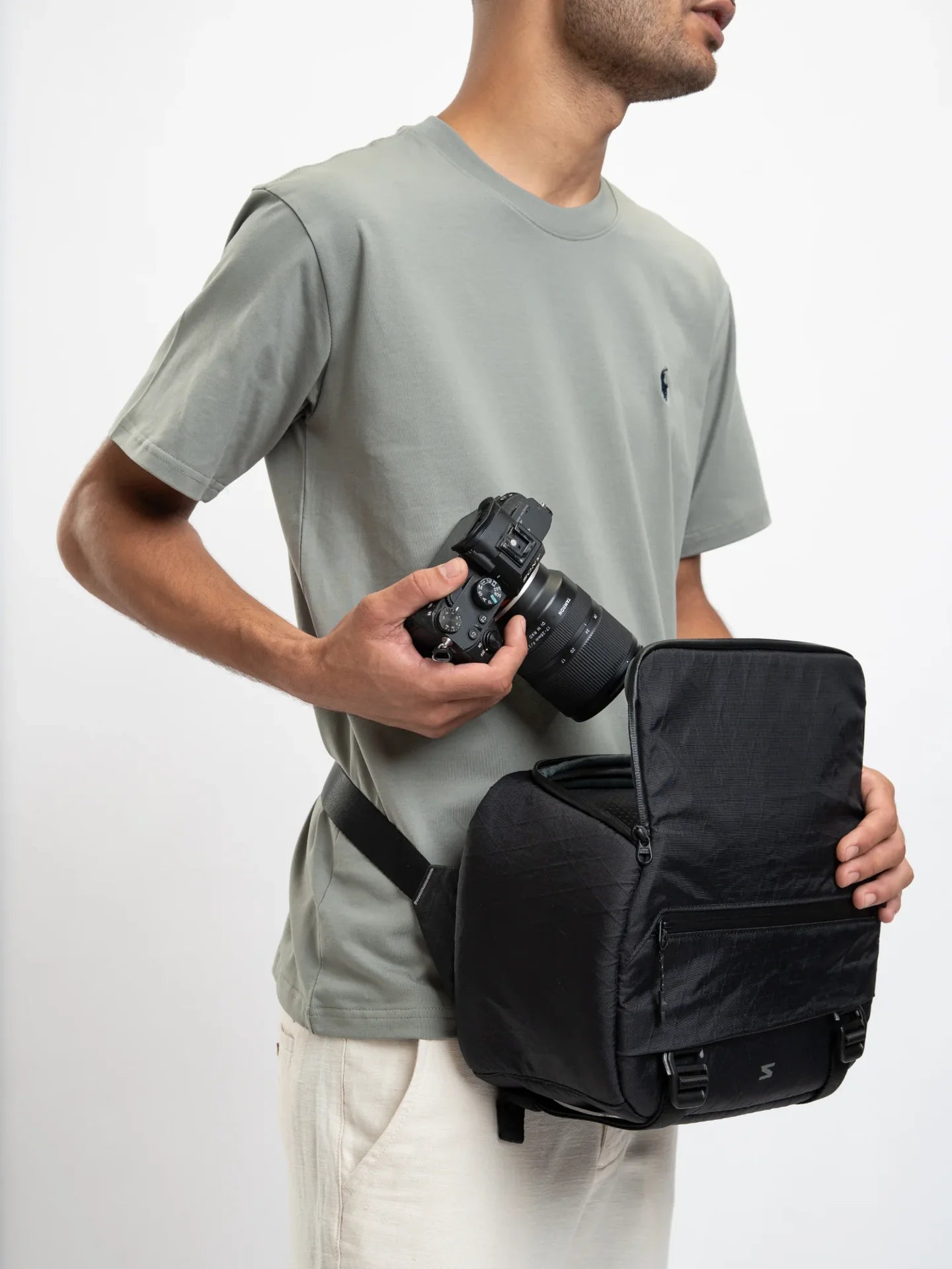 Sakk Xplorer - 9L Camera Sling Bag