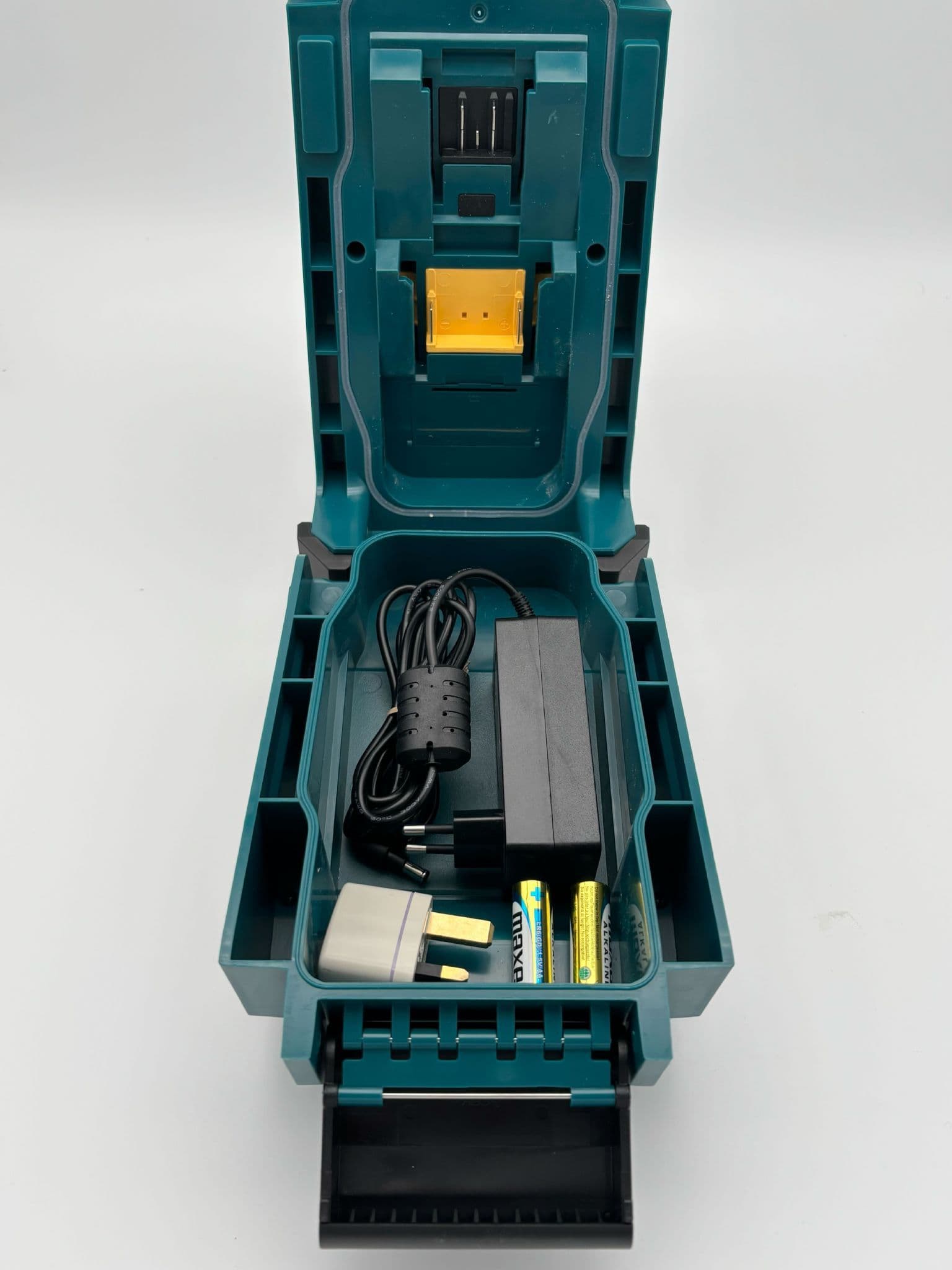 Makita DMR 114 Job Site Radio (Open Box)