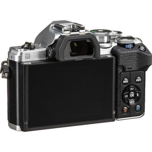 Olympus OM-D E-M10 IV Kit (14-42 EZ) Silver