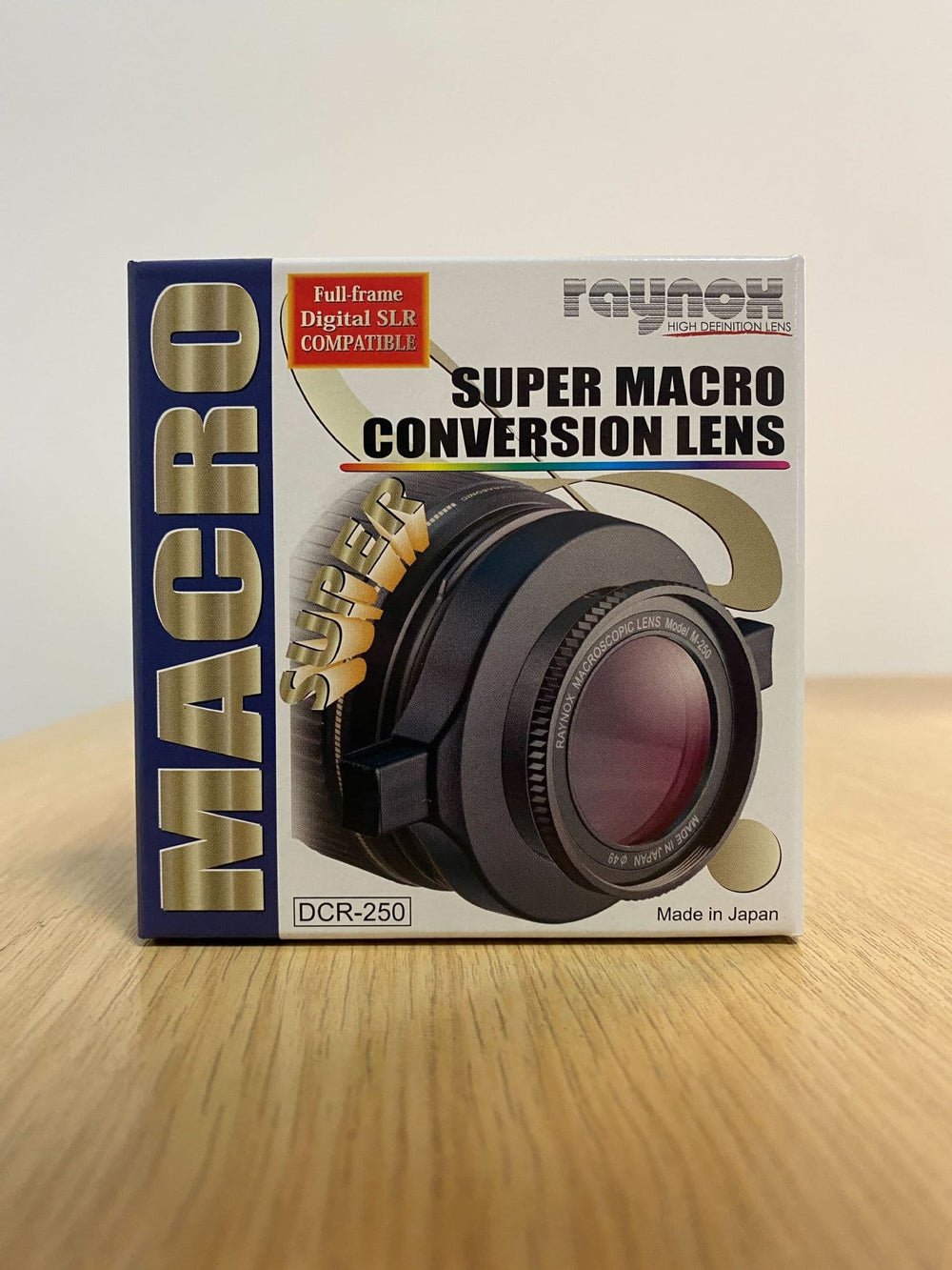 Raynox DCR-250 2.5x Super Macro Lens