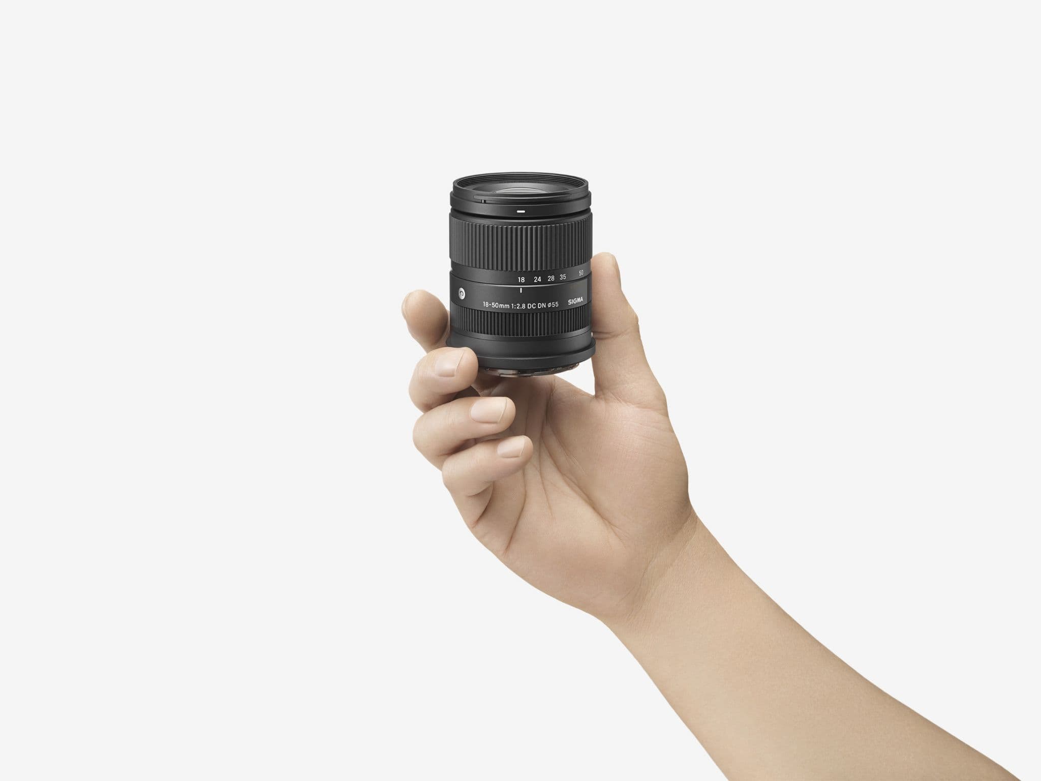 Sigma 18-50mm F2.8 DC DN | Contemporary | Canon RF Fit