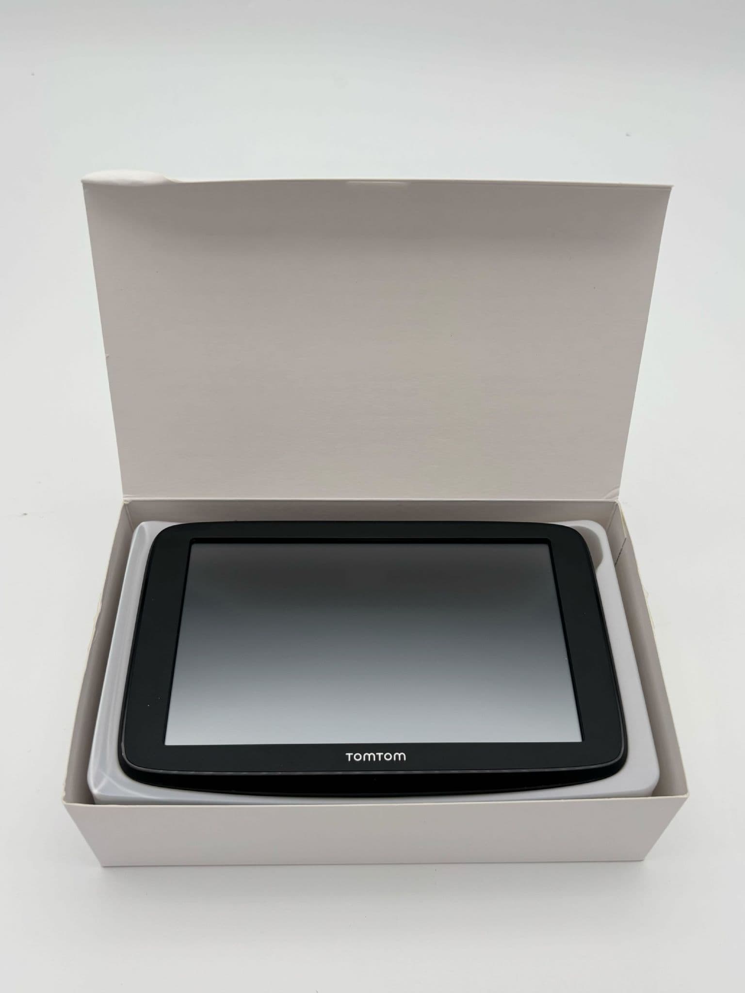 TomTom Go Basic 6" Open Box